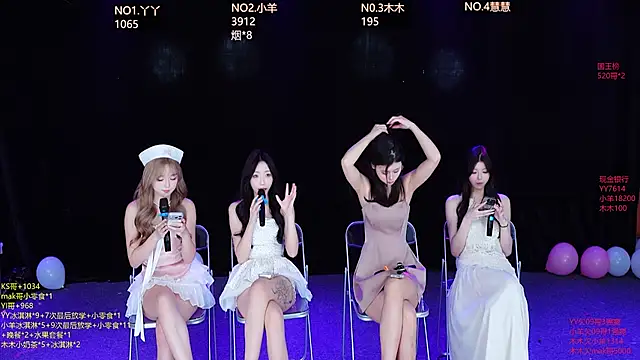 Snapshot of EYgirl222 chatting on 10.16.25 EYgirl222 online show from 10.16.25