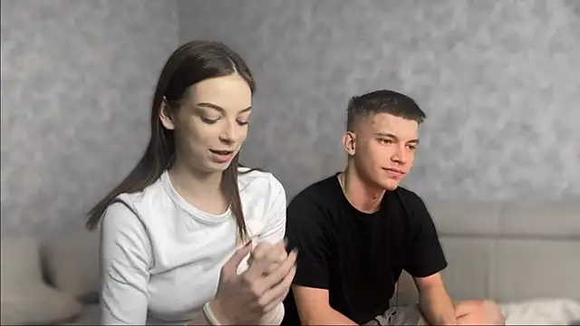 Snapshot of AsyaSky chatting on 09.22.25 AsyaSky online show from 09.22.25