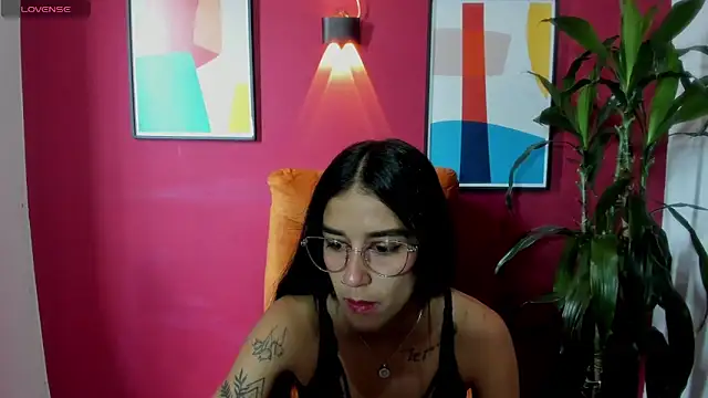 DanielaMonroe online show from 10.10.25