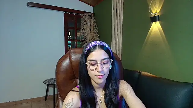 DanielaMonroe online show from 10.20.25