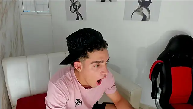 Snapshot of nathan_shimmer chatting on 10.17.25 nathan shimmer online show from 10.17.25