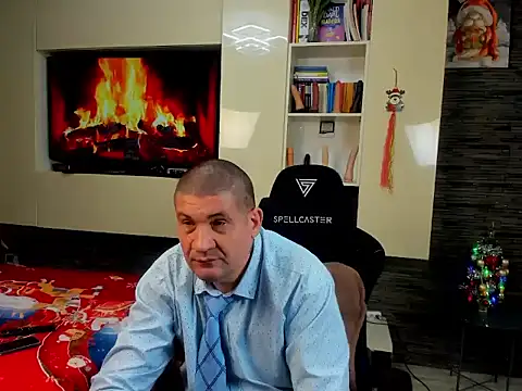 Snapshot of SpartacusDaddy48 chatting on 01.09.26 SpartacusDaddy48 online show from 01.09.26