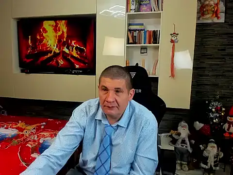 Snapshot of SpartacusDaddy48 chatting on 01.15.26 SpartacusDaddy48 online show from 01.15.26