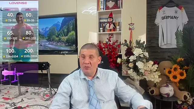 SpartacusDaddy48 online show from 06.24.26