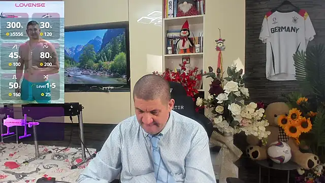SpartacusDaddy48 online show from 06.25.26