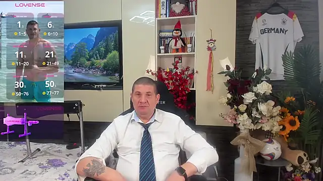 SpartacusDaddy48 online show from 06.28.26