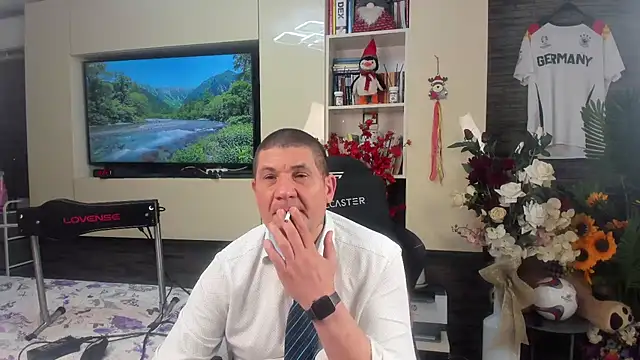 SpartacusDaddy48 online show from 06.29.26