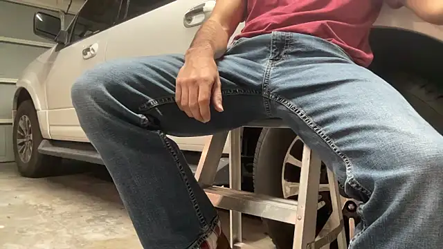 HorneyCowboy154 online show from 09.25.25