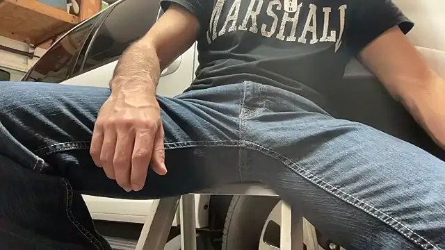 Snapshot of HorneyCowboy154 chatting on 02.22.26 HorneyCowboy154 online show from 02.22.26