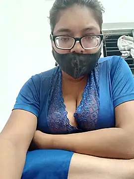 Elie couple143 online show from 10.05.25