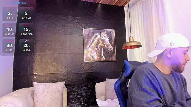 Maximo Wolff online show from 10.17.25