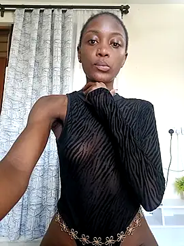 Miss-Hennessy online show from 04.09.26