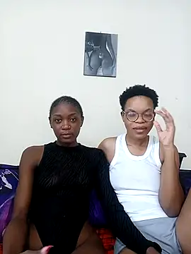 Miss-Hennessy online show from 04.10.26