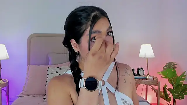 Cutie Riley online show from 09.16.25