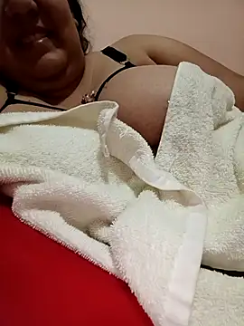 Snapshot of Caroomoom27 chatting on 03.13.26 Caroomoom27 online show from 03.13.26