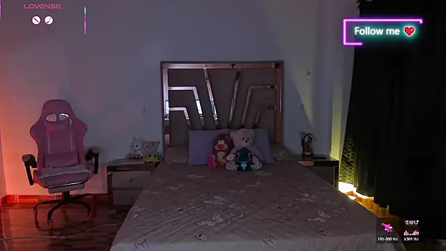 lunaarose online show from 02.04.26