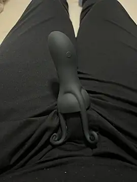 Snapshot of I_SHO0106 chatting on 12.03.25 I SHO0106 online show from 12.03.25