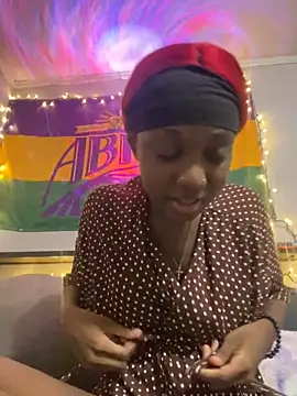 HennessyBaby21 online show from 03.02.26