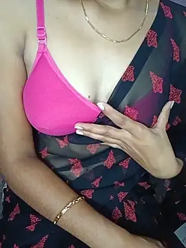 Nidhi lovely online show from 05.18.26