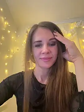 Snapshot of LucieMack chatting on 02.10.26 LucieMack online show from 02.10.26