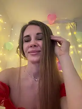 Snapshot of LucieMack chatting on 02.12.26 LucieMack online show from 02.12.26