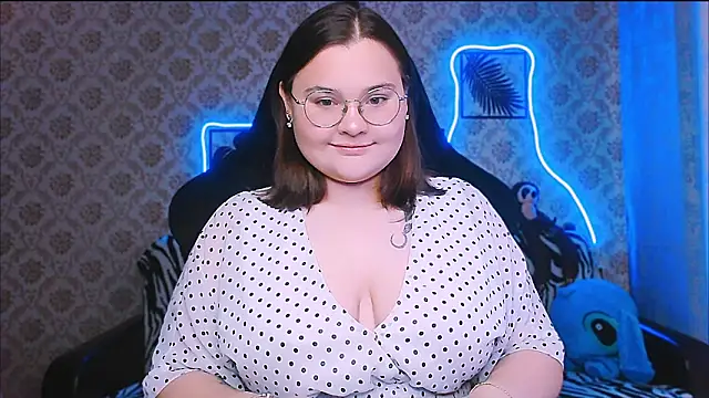 Snapshot of InLoveWithLife26 chatting on 10.04.25 InLoveWithLife26 online show from 10.04.25