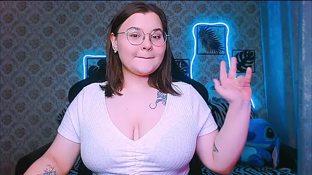 Snapshot of InLoveWithLife26 chatting on 11.25.25 InLoveWithLife26 online show from 11.25.25