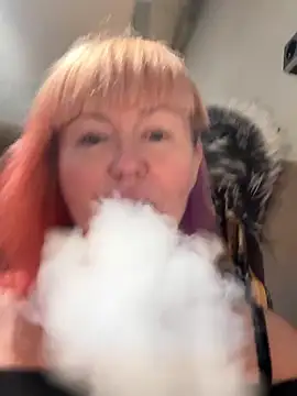 Snapshot of FlirtyMary chatting on 11.02.25 FlirtyMary online show from 11.02.25