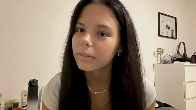 Snapshot of MaydaCornwall chatting on 12.02.25 MaydaCornwall online show from 12.02.25