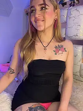 Sara Sophia420 online show from 10.19.25