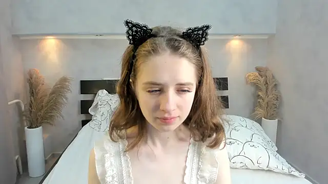 Camilla Kelly online show from 10.15.25