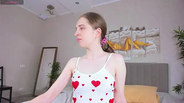 Camilla Kelly online show from 04.17.26