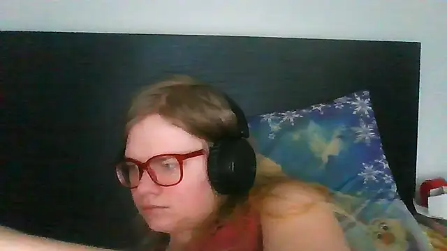 Moonolighta online show from 11.06.25