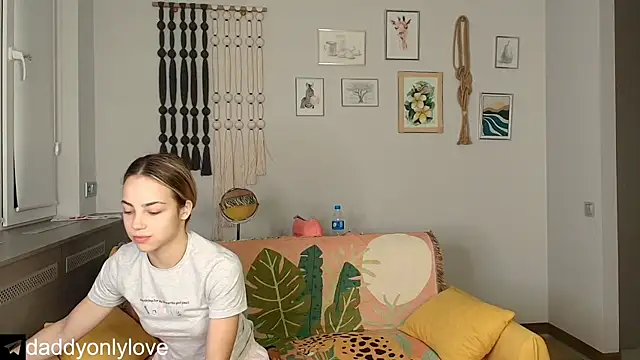 daddyonlyloveme online show from 10.24.25