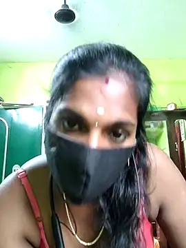 Snapshot of Honey_rosetamil chatting on 10.13.25 Honey rosetamil online show from 10.13.25