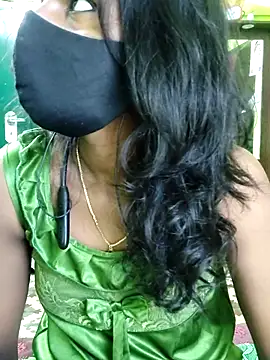 Snapshot of Honey_rosetamil chatting on 10.26.25 Honey rosetamil online show from 10.26.25