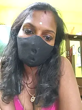 Snapshot of Honey_rosetamil chatting on 10.31.25 Honey rosetamil online show from 10.31.25