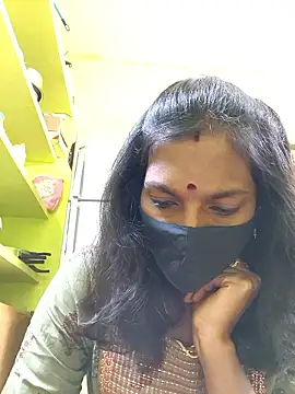 Snapshot of Honey_rosetamil chatting on 11.27.25 Honey rosetamil online show from 11.27.25