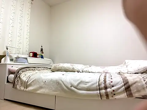 Snapshot of sora_033 chatting on 11.13.25 sora 033 online show from 11.13.25