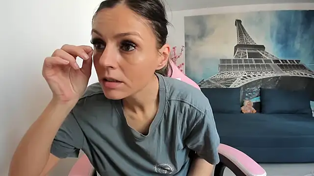 Snapshot of RheaEtthan chatting on 03.03.26 RheaEtthan online show from 03.03.26