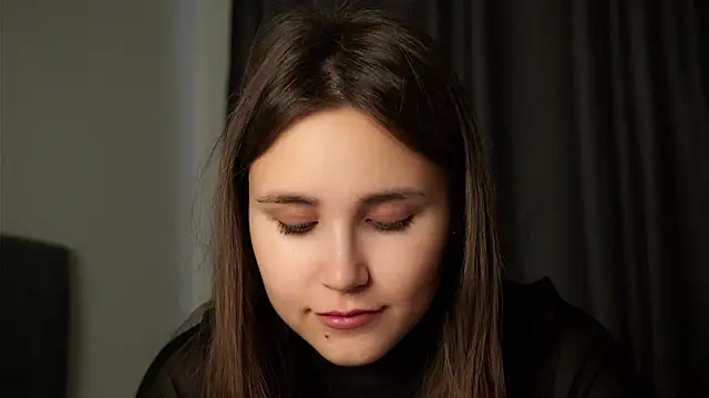 EthalFlowers online show from 09.22.25