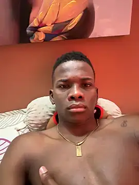 Brycce santos online show from 10.07.25