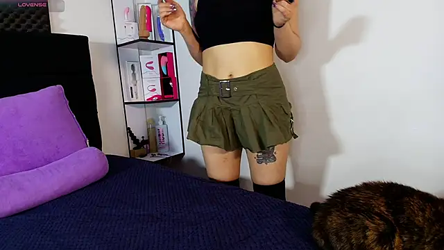 karlamoon23 online show from 04.12.26