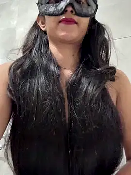 Lusty Desi online show from 10.28.25