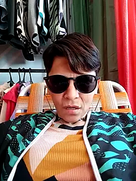 Snapshot of Lulypsicologasexual chatting on 10.18.25 Lulypsicologasexual online show from 10.18.25