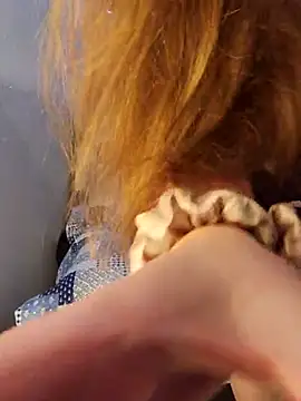 Snapshot of Love86Emily chatting on 02.18.25 Love86Emily online show from 02.18.25