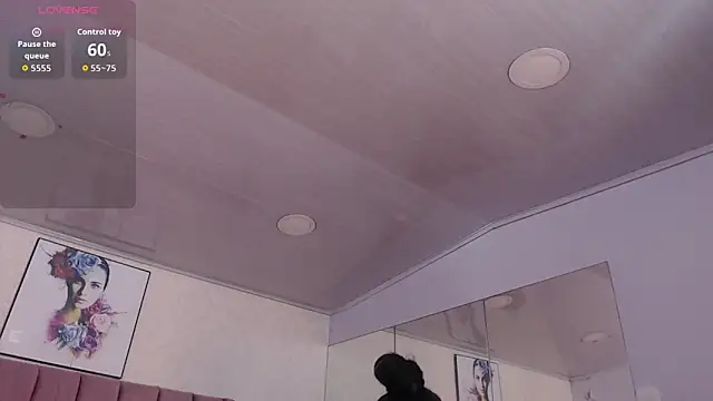 Snapshot of AriannaAdames chatting on 06.21.26 AriannaAdames online show from 06.21.26