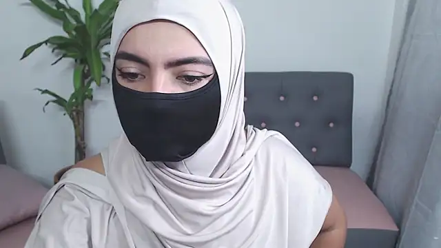 jade nassar online show from 10.15.25