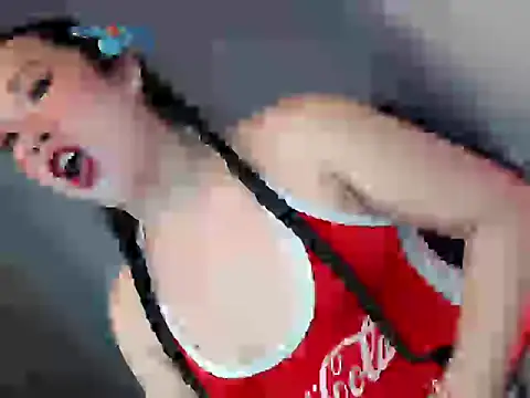 your hottest kim online show from 10.18.25