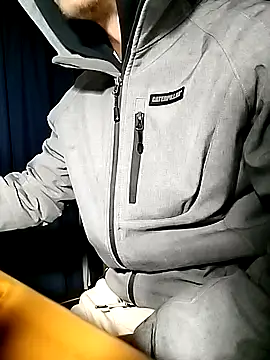 Snapshot of JohnnyTos chatting on 05.02.26 JohnnyTos online show from 05.02.26
